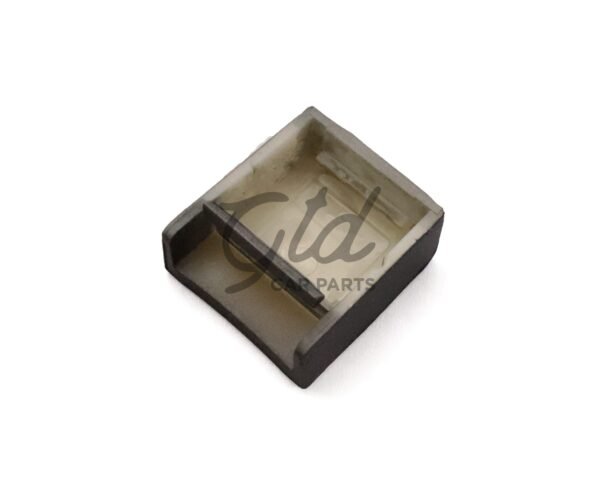 MB05 0084 3 scaled 1