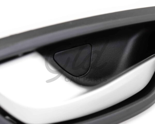 RE03 0011 4 scaled 1