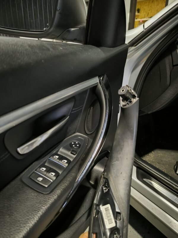 httpsbled.ptwp contentuploads202204Pack 2 Puxadores Pretos BMW Serie 34 F30 F31 F35f32.jpg 7