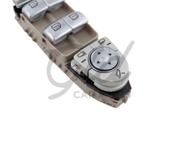 8725 mb01 0007 4 scaled 1